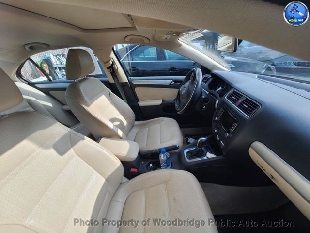 2013 Volkswagen Jetta Sedan Comfortline, Sportline - 23087256 - 2