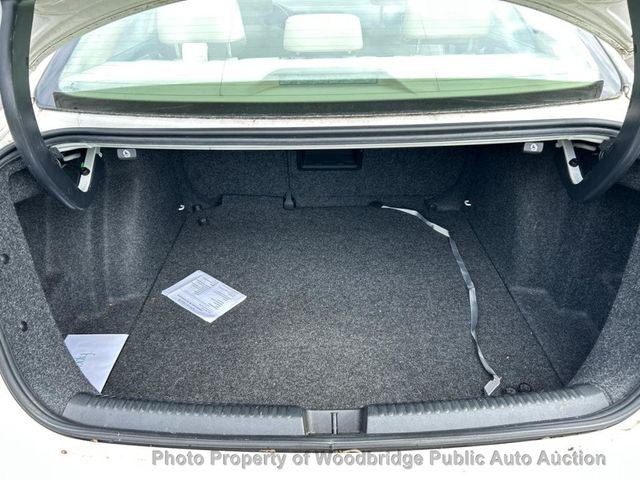 2013 Volkswagen Jetta Sedan SE - 23007157 - 11