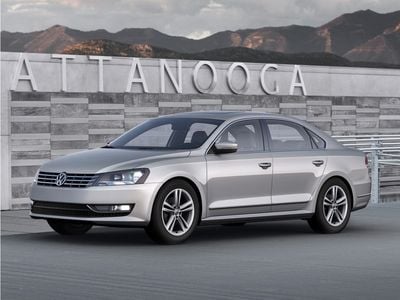 2013 Volkswagen Passat - 1VWBP7A33DC009024