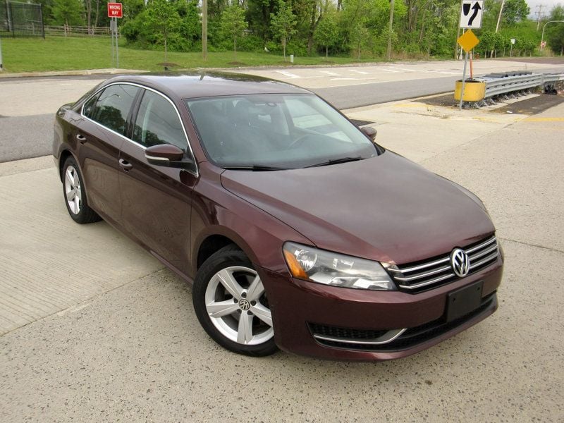 2013 Volkswagen Passat 4dr Sedan 2.5L Automatic SE - 22419432 - 1