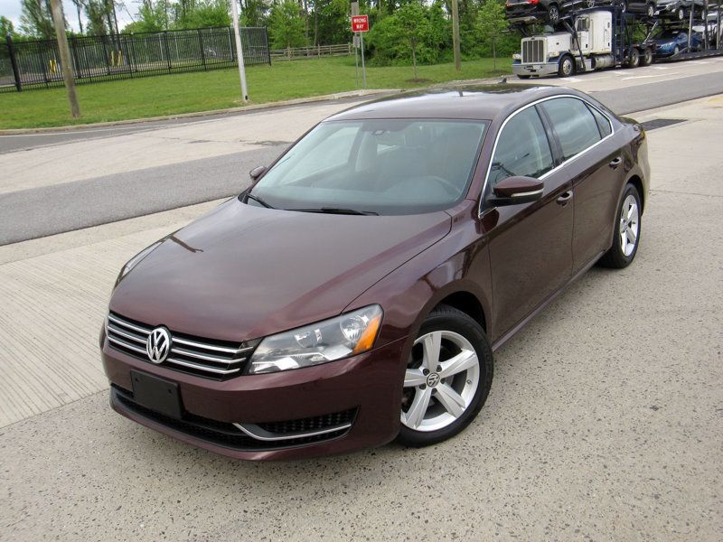 2013 Volkswagen Passat 4dr Sedan 2.5L Automatic SE - 22419432 - 3