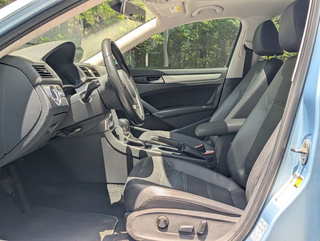 2013 Volkswagen Passat 4dr Sedan 2.5L Automatic SE - 23003294 - 14