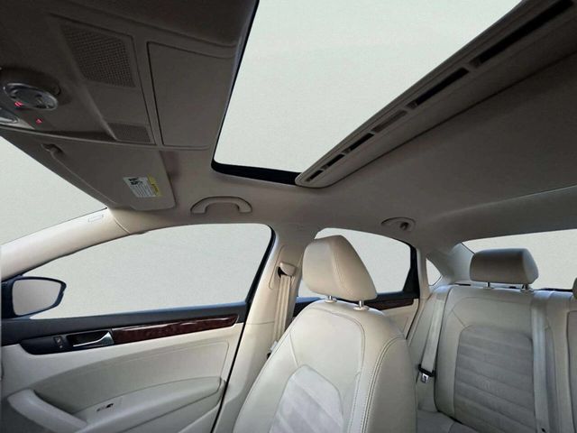 2013 Volkswagen Passat 4dr Sedan 2.5L Automatic SEL Premium - 22985457 - 35