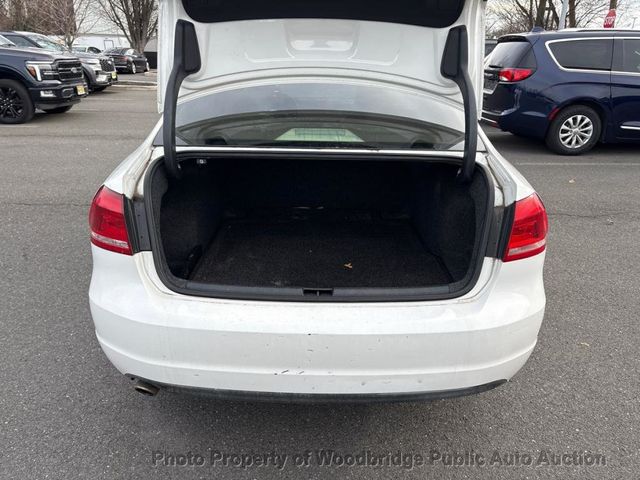 2013 Volkswagen Passat SE - 22958505 - 12