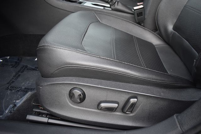 2013 Volkswagen Passat SE - 22981126 - 11