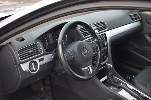 2013 Volkswagen Passat SE - 22981126 - 1