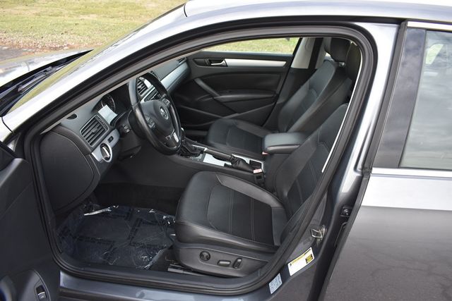 2013 Volkswagen Passat SE - 22981126 - 25