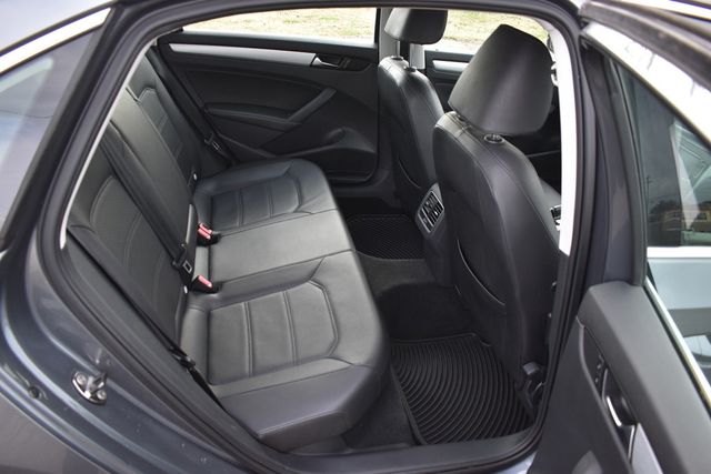 2013 Volkswagen Passat SE - 22981126 - 26