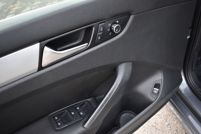 2013 Volkswagen Passat SE - 22981126 - 34