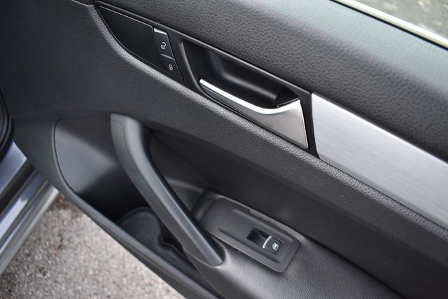 2013 Volkswagen Passat SE - 22981126 - 36