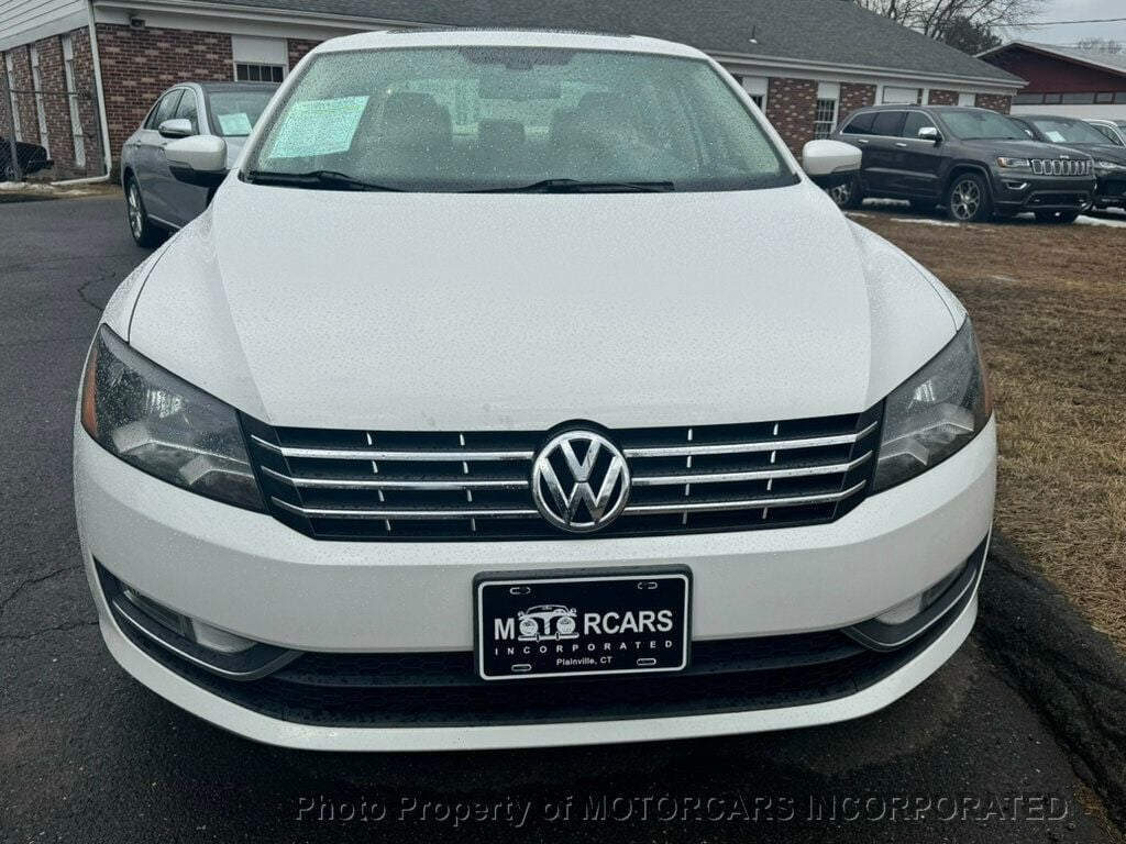 2013 Volkswagen Passat Super Clean One Family Owned Vehicle. Fully Loaded and MINT!  - 22787097 - 2