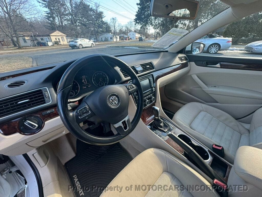 2013 Volkswagen Passat Super Clean One Family Owned Vehicle. Fully Loaded and MINT!  - 22787097 - 6