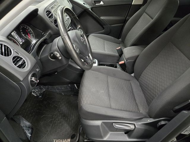 2013 Volkswagen Tiguan 2WD 4dr Automatic S - 22913311 - 4