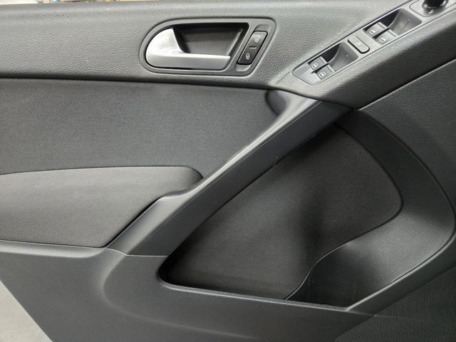 2013 Volkswagen Tiguan 2WD 4dr Automatic S - 22971146 - 12