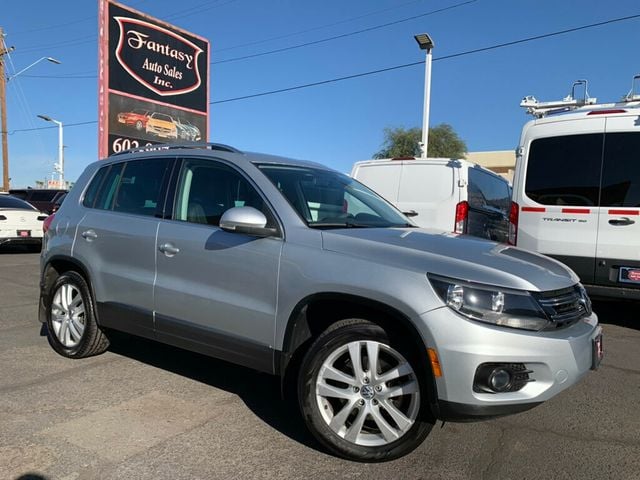 2013 Volkswagen Tiguan SE photo 2