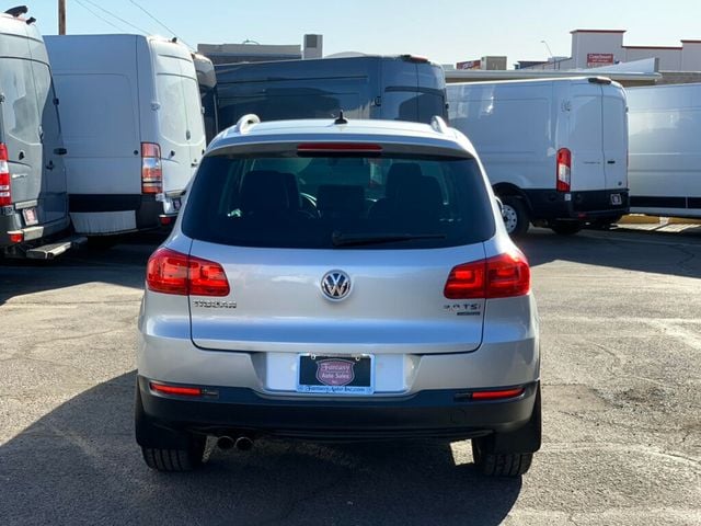 2013 Volkswagen Tiguan SE photo 8