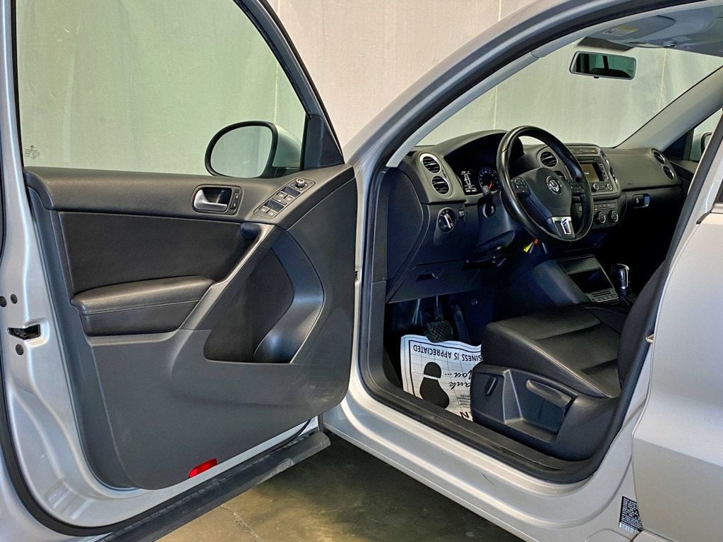 2013 Volkswagen Tiguan 4WD 4dr Automatic SE - 23021613 - 17