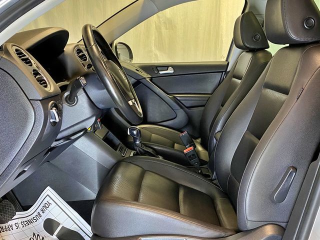 2013 Volkswagen Tiguan 4WD 4dr Automatic SE - 23021613 - 19