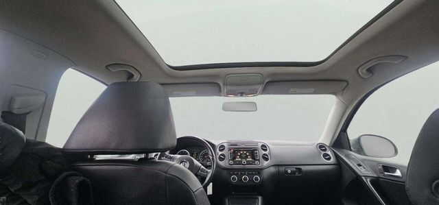 2013 Volkswagen Tiguan S 4dr SUV 6A (ends 1/13) - 22993357 - 8