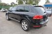 2013 VOLKSWAGEN TOUAREG 4dr TDI Lux - 22678152 - 5