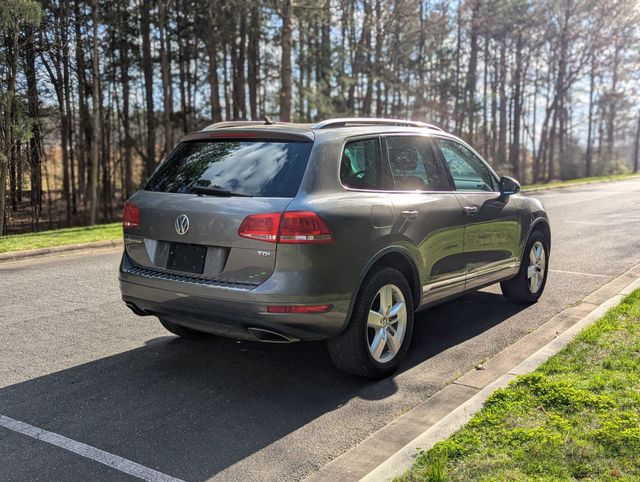 2013 Volkswagen Touareg 4dr TDI Lux - 22994720 - 9