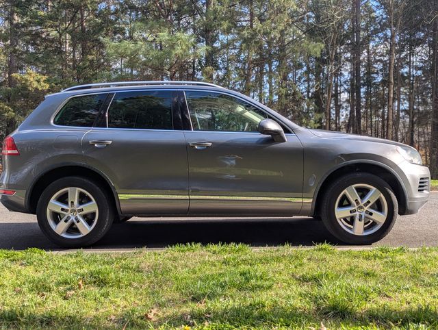 2013 Volkswagen Touareg 4dr TDI Lux - 22994720 - 10