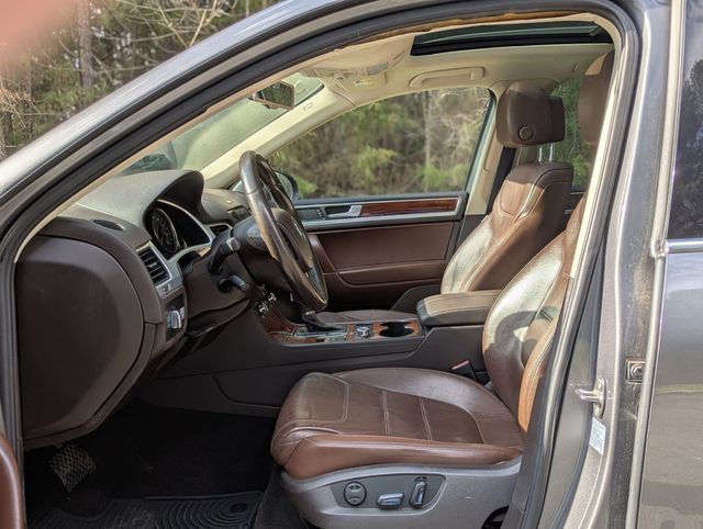 2013 Volkswagen Touareg 4dr TDI Lux - 22994720 - 12