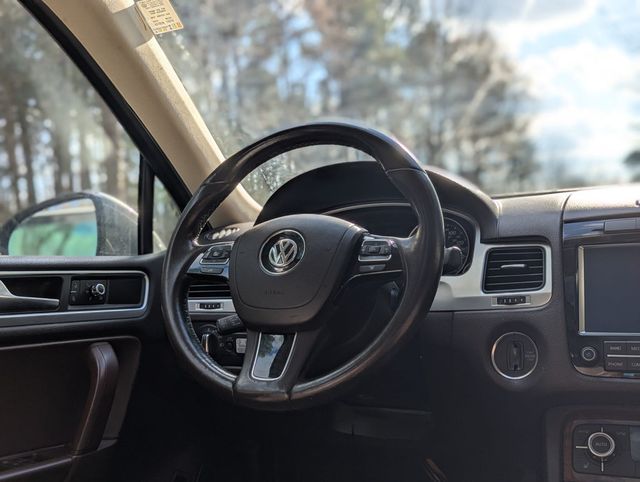 2013 Volkswagen Touareg 4dr TDI Lux - 22994720 - 18