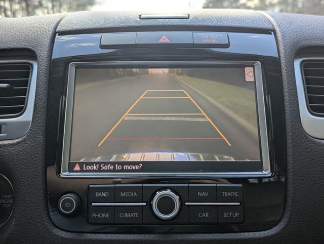 2013 Volkswagen Touareg 4dr TDI Lux - 22994720 - 21