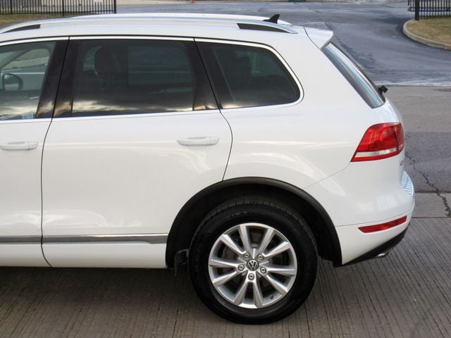 2013 Volkswagen Touareg 4dr VR6 Sport - 22749654 - 7