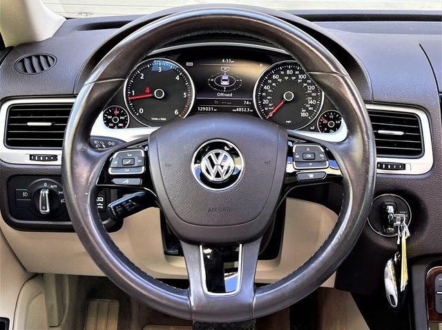 2013 Volkswagen Touareg V6 TDI - 21495902 - 19