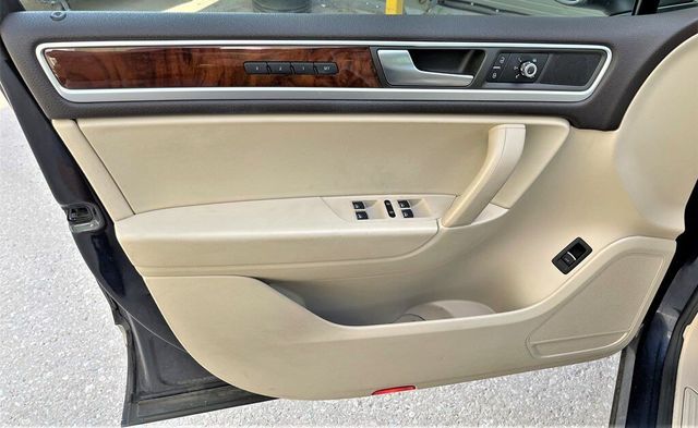 2013 Volkswagen Touareg V6 TDI - 21495902 - 31