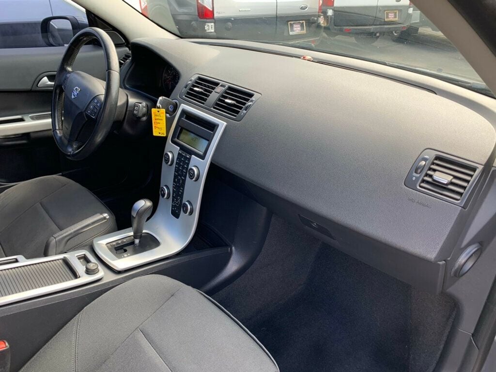 2013 Volvo C30 2dr Coupe Automatic T5 - 22931130 - 22
