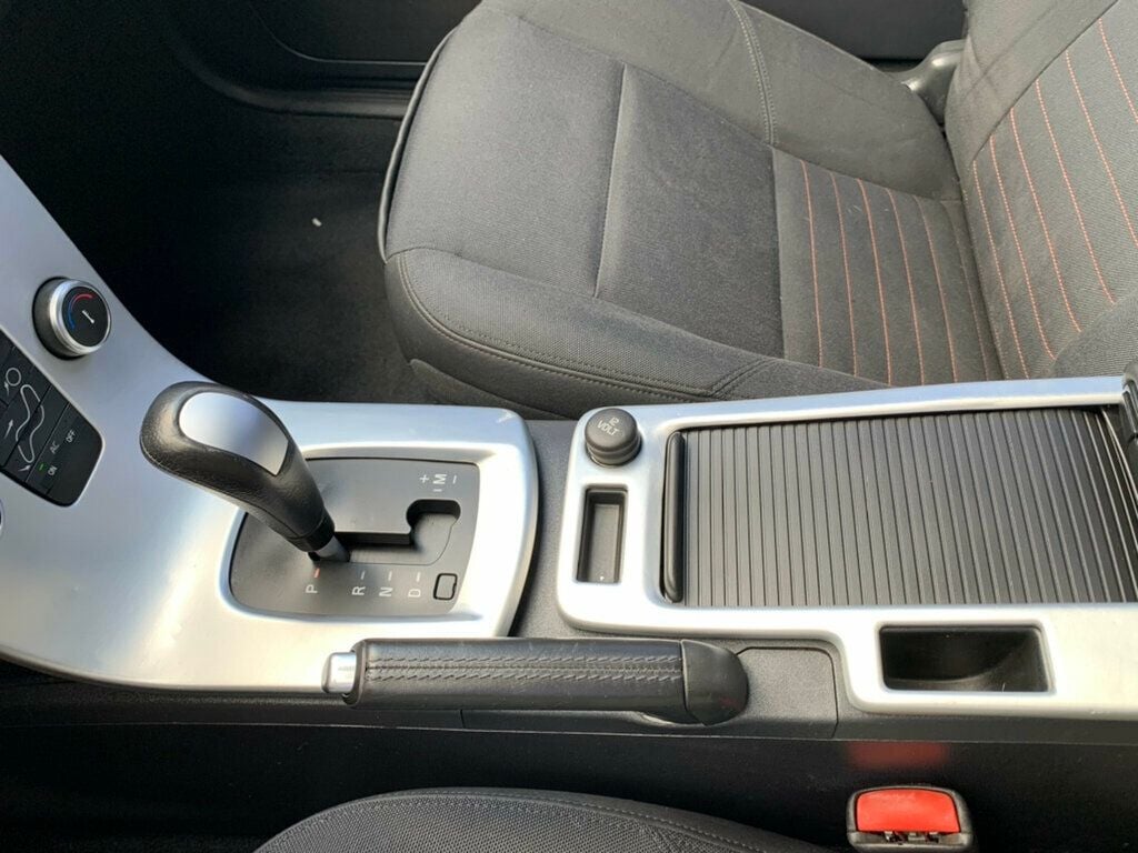 2013 Volvo C30 2dr Coupe Automatic T5 - 22931130 - 38