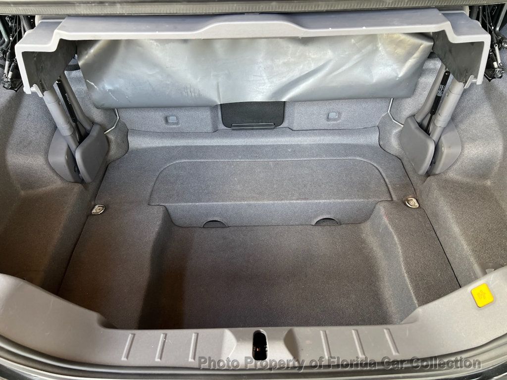 2013 Volvo C70 T5 Convertible Hardtop - 22824382 - 27