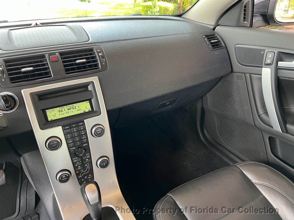 2013 Volvo C70 T5 Convertible Hardtop - 22824382 - 7