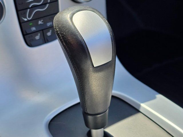 2013 Volvo C70 T5 Premier Plus - 22889777 - 32