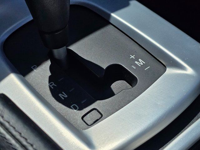 2013 Volvo C70 T5 Premier Plus - 22889777 - 33