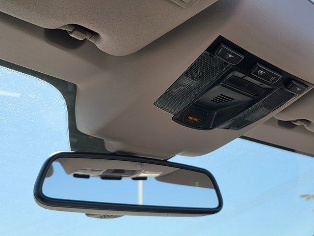 2013 Volvo C70 T5 Premier Plus - 22889777 - 37