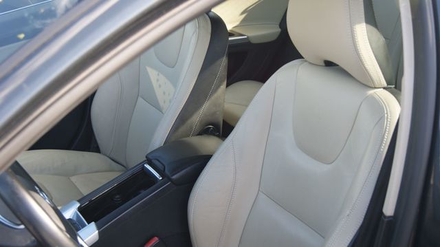 2013 Volvo S60 1 OWNER,JUST SERVICED, VERY CLEAN INSIDE AND OUT  - 23004005 - 31