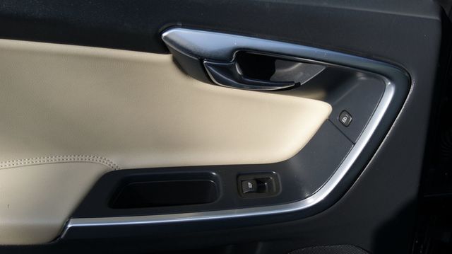 2013 Volvo S60 1 OWNER,JUST SERVICED, VERY CLEAN INSIDE AND OUT  - 23004005 - 37