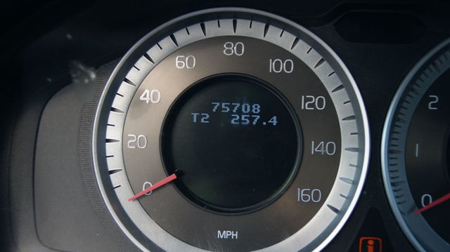 2013 Volvo S60 1 OWNER,JUST SERVICED, VERY CLEAN INSIDE AND OUT  - 23004005 - 3