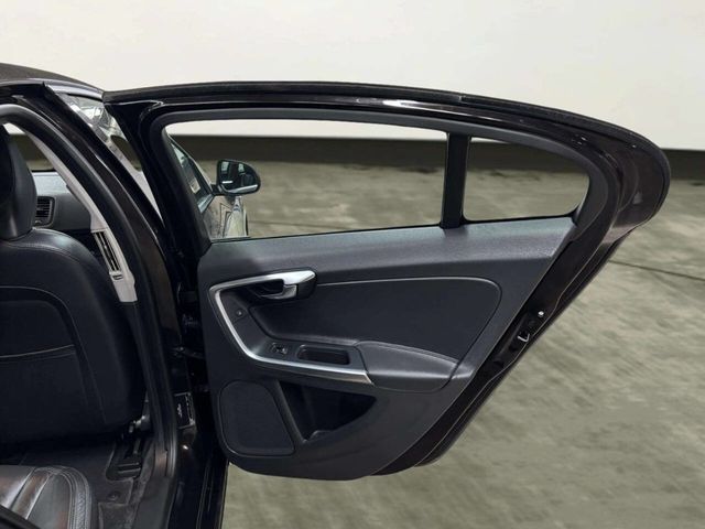 2013 Volvo S60 T5 Premier 4dr Sedan - 23051488 - 18