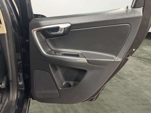 2013 Volvo XC60 3.2 AWD 4dr SUV - 22983188 - 17