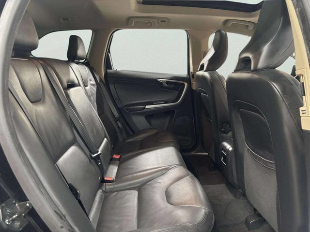 2013 Volvo XC60 3.2 AWD 4dr SUV - 22983188 - 18