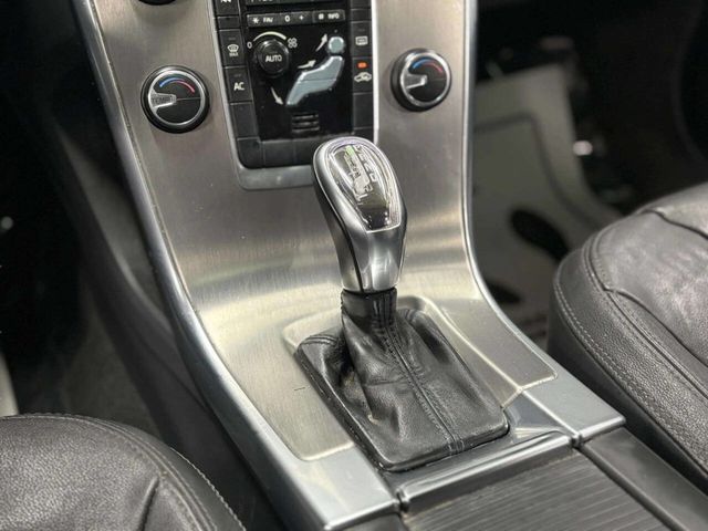 2013 Volvo XC60 3.2 AWD 4dr SUV - 22983188 - 27