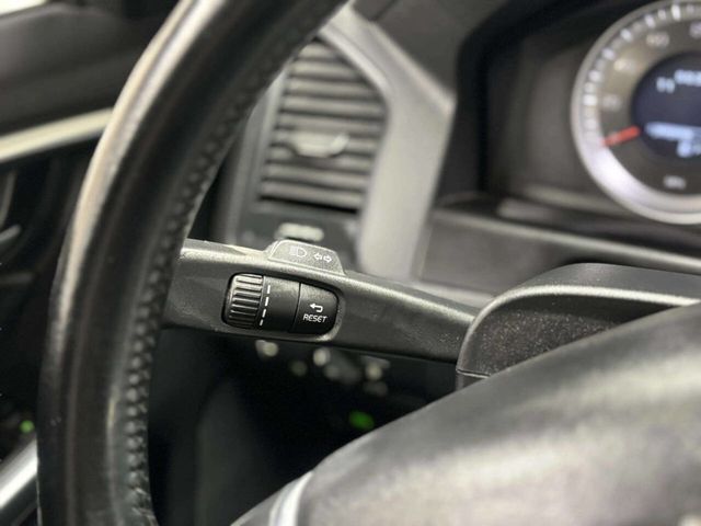 2013 Volvo XC60 3.2 AWD 4dr SUV - 22983188 - 32