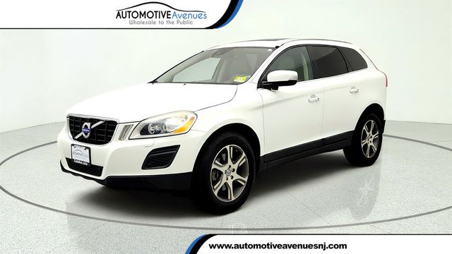 2013 Volvo XC60 AWD 4dr 3.0L Platinum w/ Climate Pkg & Blind Spot Information - 23060907 - 0