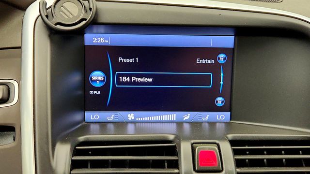 2013 Volvo XC60 AWD 4dr 3.0L Platinum w/ Climate Pkg & Blind Spot Information - 23060907 - 18