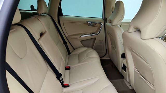 2013 Volvo XC60 AWD 4dr 3.0L Platinum w/ Climate Pkg & Blind Spot Information - 23060907 - 23